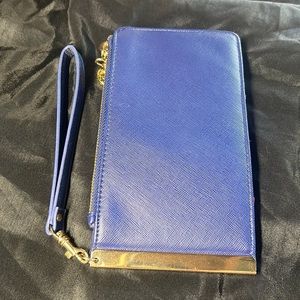 Mark. Wallet wristlet
